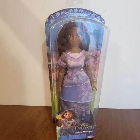 Isabela Madrigal Fashion Doll Disney Encanto with Dress, Shoes, and Glasses New - Picture 10 of 10